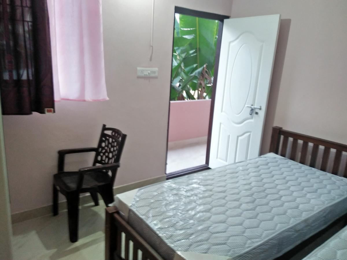 Metro Mens Hostel Kochi 外观 照片